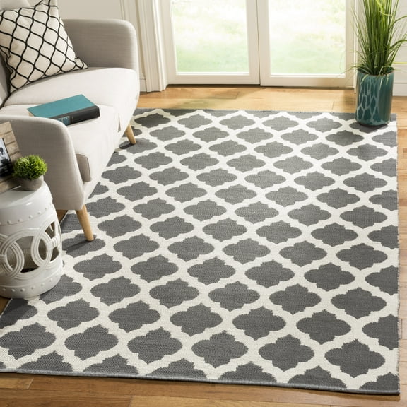 SAFAVIEH Montauk Proinsias Geometric Cotton Area Rug, Dark Grey/Ivory, 8' x 10'