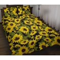 thumbnail image 1 of Juego de cama acolchado con estampado de girasoles, 1 of 5