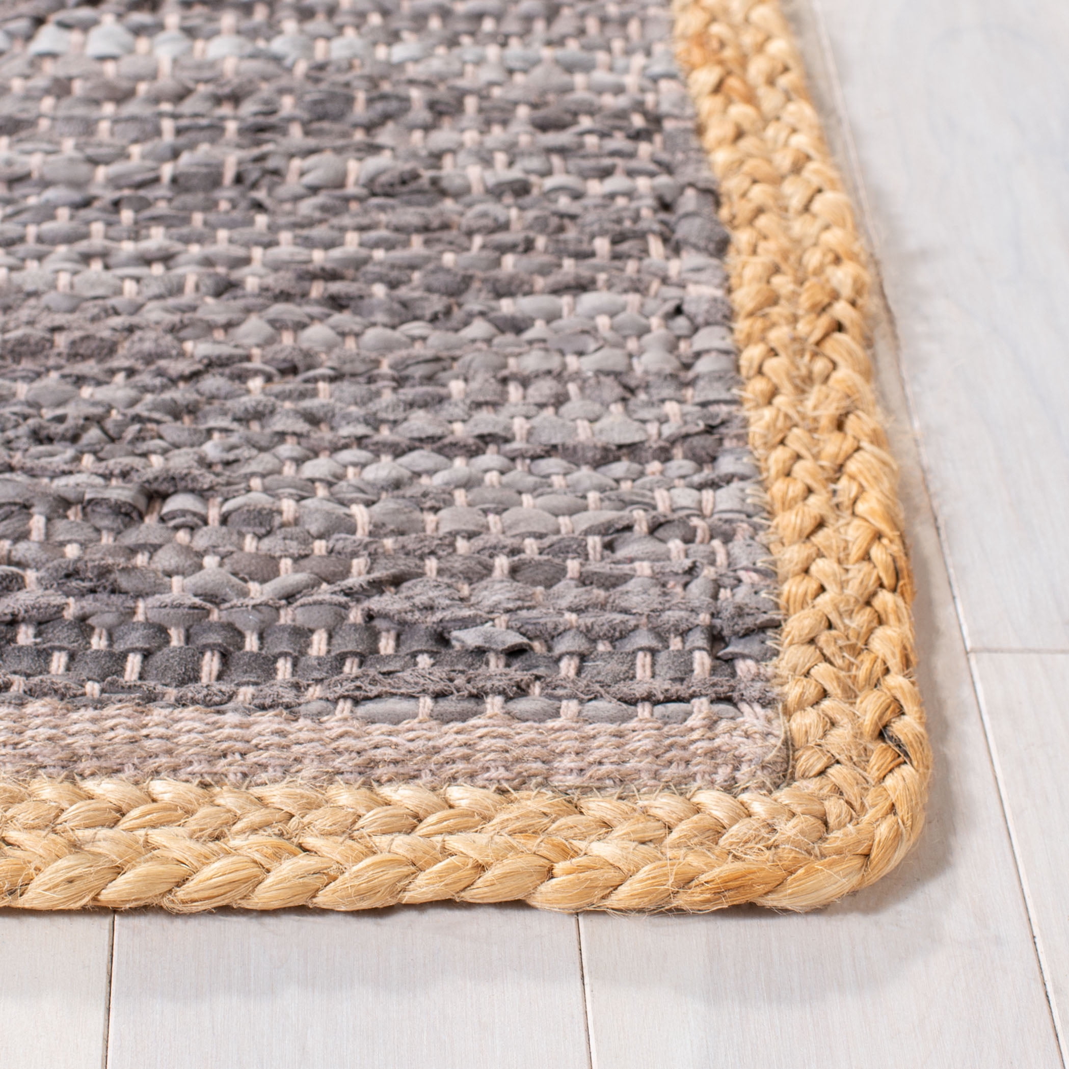 SAFAVIEH Cape Cod Ainsley Texture/Embroidery Area Rug, Light Gray/Natural, 3' x 5'