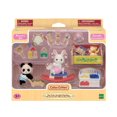 thumbnail image 4 of Boîte à jouets pour bébé Calico Critters, ensemble de jeu de maison de poupée avec figurines et accessoires, 4 of 8