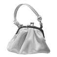 thumbnail image 4 of Bolso de hombro elegante de piel sintética de color blanco perla con un solo hombro y asa cómoda, perfecto para citas y viajes, 4 of 8