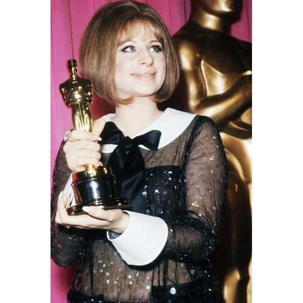 Barbra Streisand in Funny Girl posing Academy Awards Oscar 1969 24x36