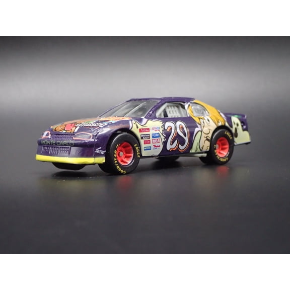(Open Box) 1996 CHEVY CHEVROLET MONTE CARLO 29 STEVE GRISSOM NASCAR 1:64 DIECAST MODEL CAR