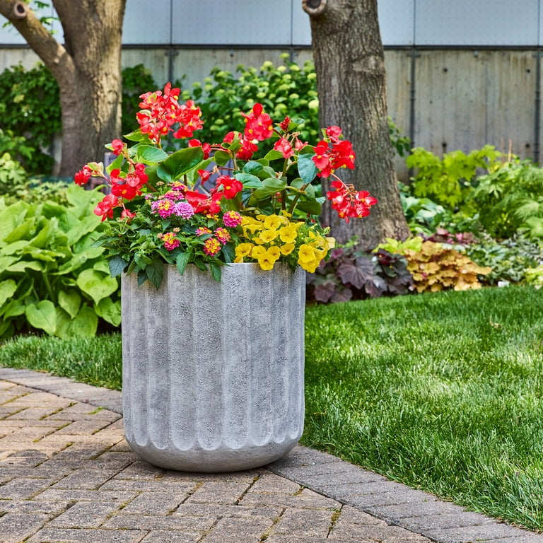 Better Homes & Gardens 16 inch Modern Gypsum Adler Planter with
