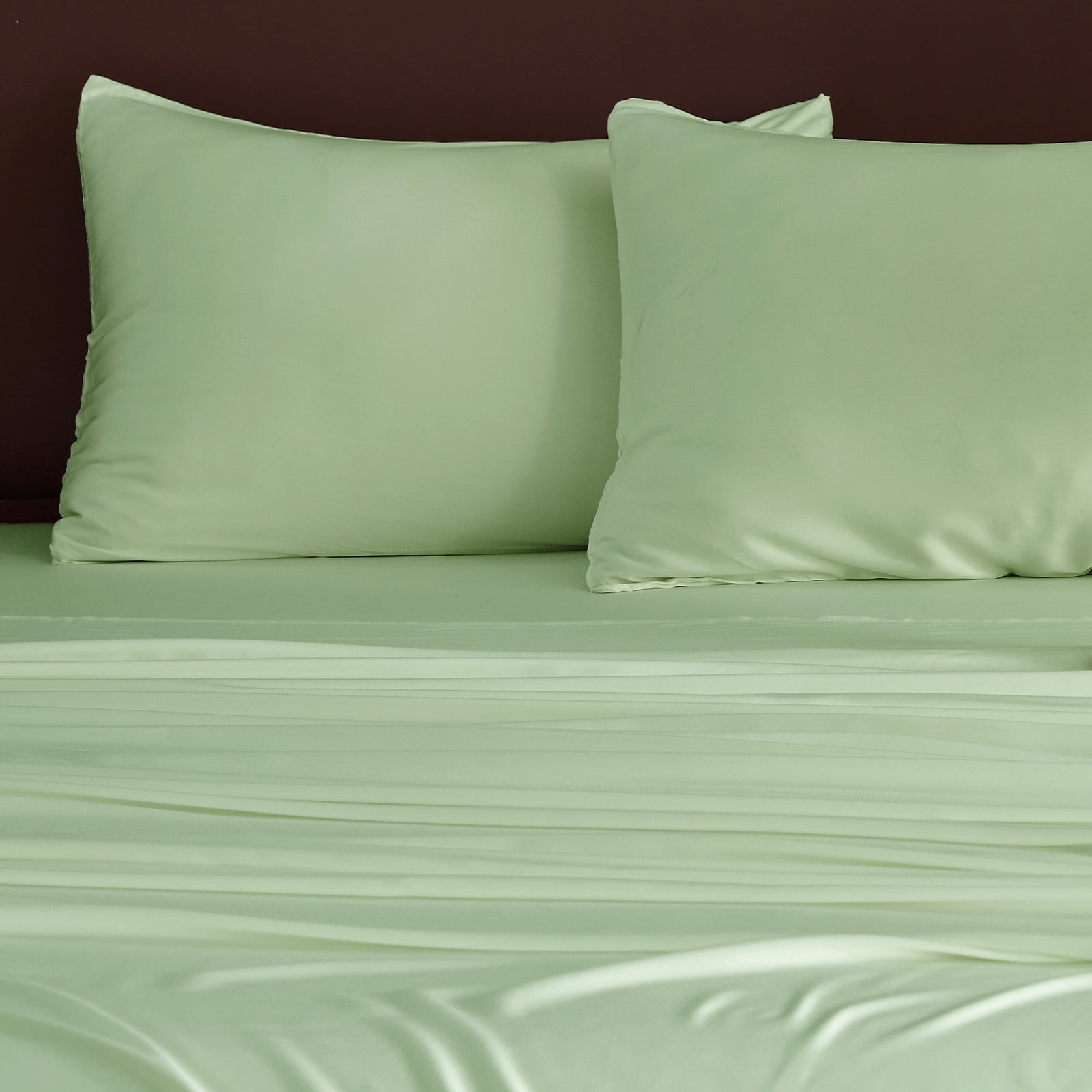 Gogreen 4PC Bamboo Queen Sheet Set, Deep Pocket Fit 16", Breathable Super Soft Luxury Hotel Style Home Decor Queen Size Sheet Set, Gift for Women, Men - 2 Pillowcases, 1 Flat Sheet, 1 Fitted Sheet