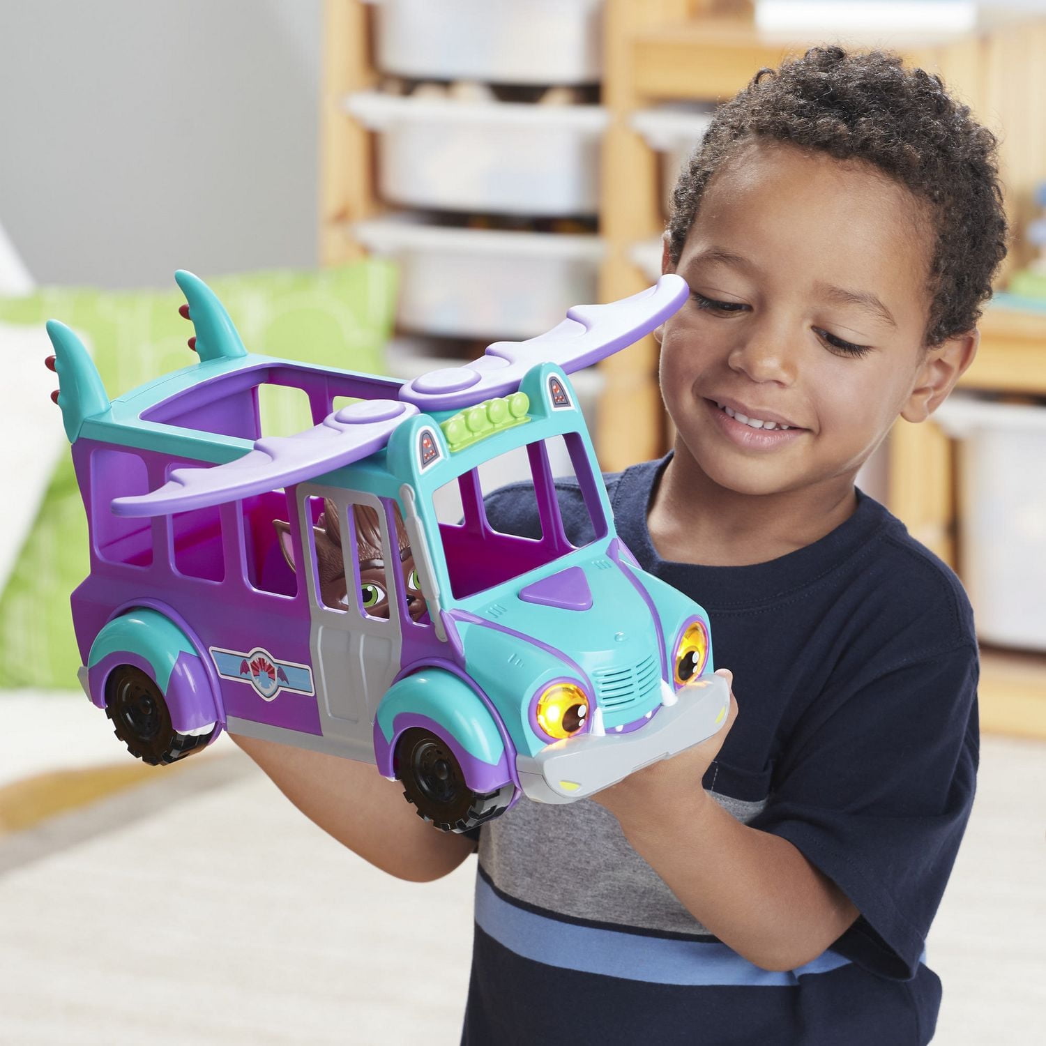 Netflix Super Monsters GrrBus Monster Bus Toy with Lights, Sounds, and  Music Ages and Up