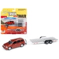 thumbnail image 1 of 2006 Chevrolet HHR Daytona Naranja metálico con remolque de automóvil abierto cromado 3.604 piezas Johnny Lightning, 1 of 1