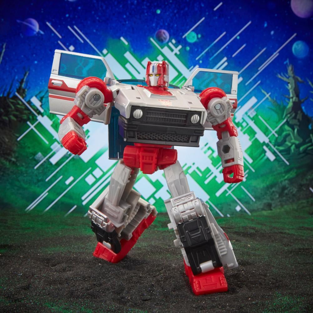 Transformers: Legacy Evolution Crosscut Kids Toy Action Figure for Boys and Girls Ages 8 9 10 11 12 and Up (5.5”)