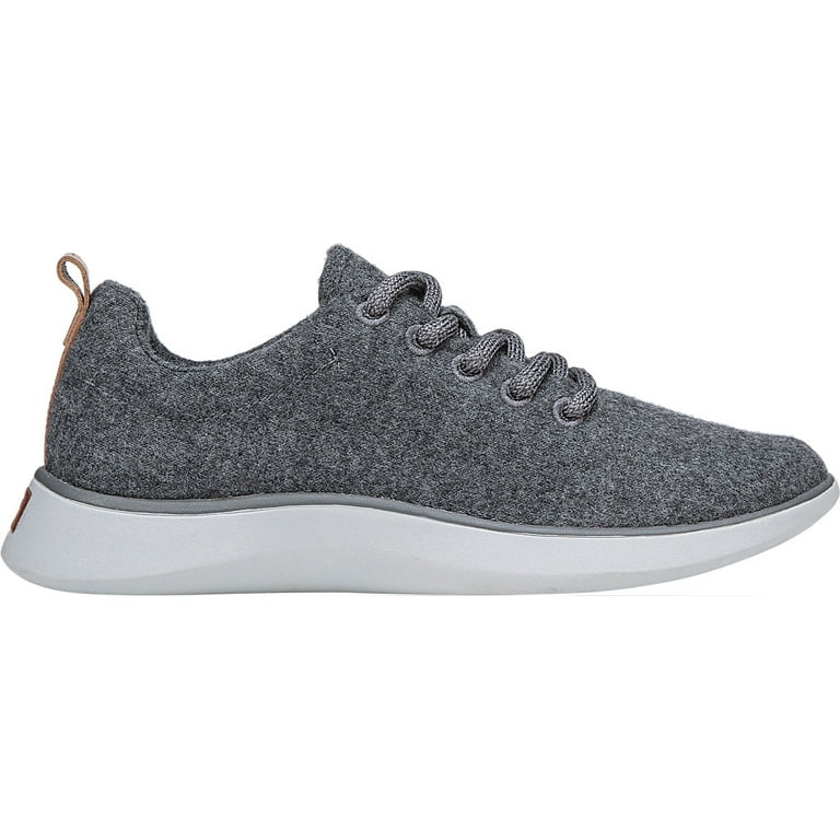 Freestep sneaker cheap