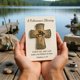 thumbnail image 2 of Pin de solapa de cuero con versículo bíblico sobre pesca con mosca Mateo 4:19 | Broche religioso de bendición para pescadores | Pin de trucha repujado hecho a mano para chaqueta, sombrero o chaleco, 2 of 8