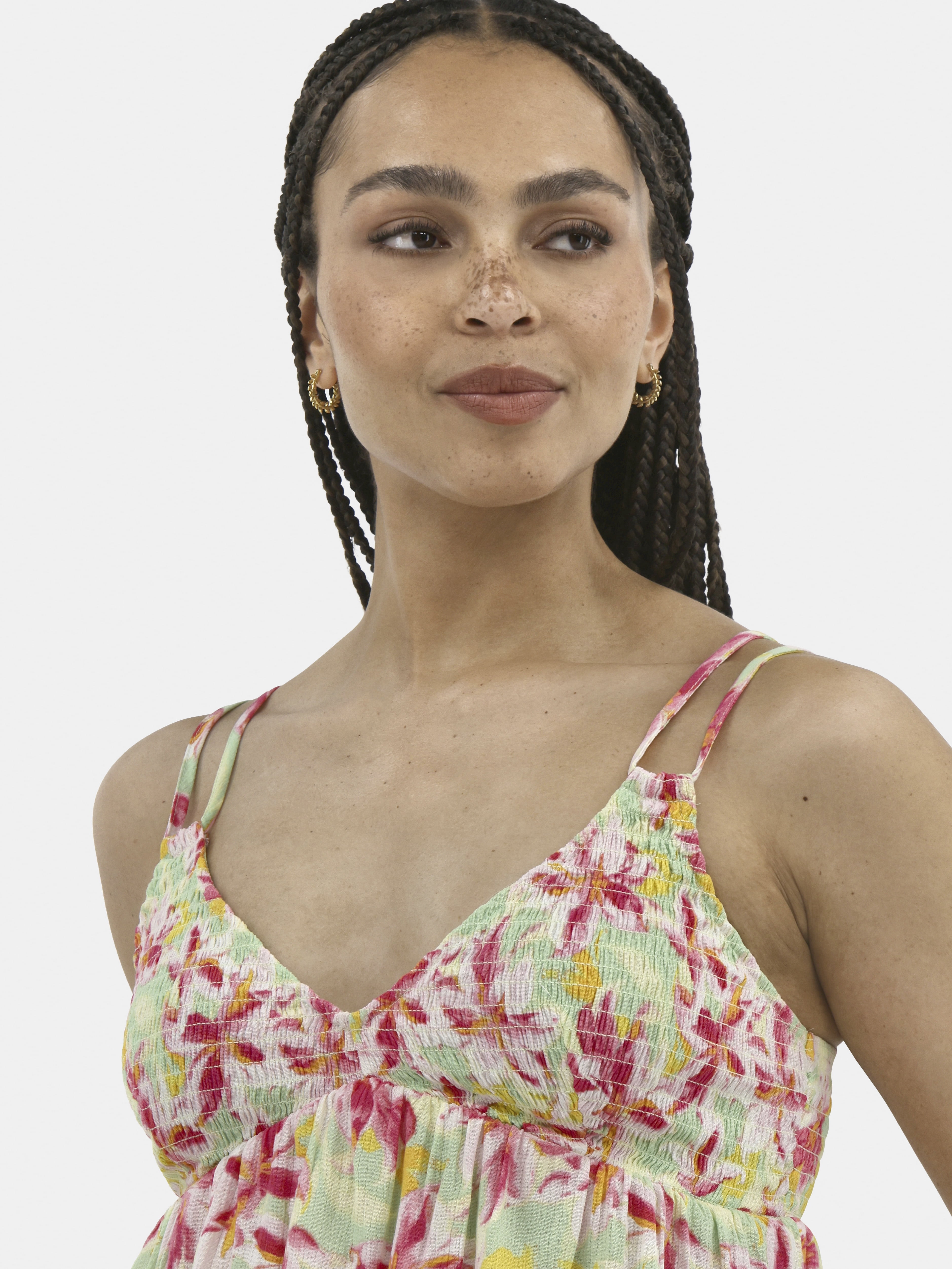 No Boundaries V-Neck Smocked Cami Tank Top, Women's