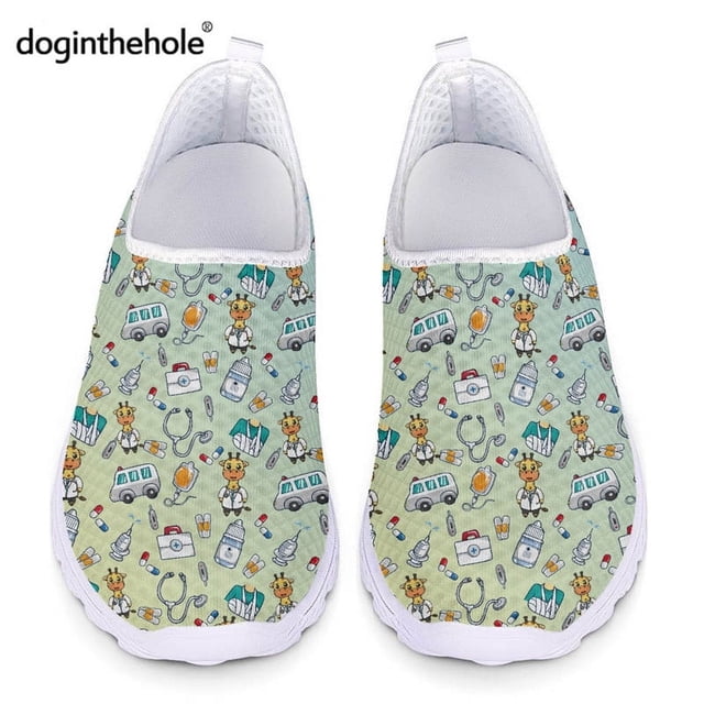 Zapatillas de deporte informales con diseño veterinario de Doginthehole para mujer, calzado ligero sin cordones, zapatos planos de malla transpirables para adolescentes y niñas