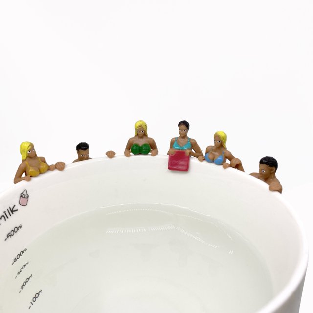 8PCS Mini Figurine Cup Rim Hanging Ornament Cup Edge Figure Non Toxic Durable Mini Dolls Drinking Partner