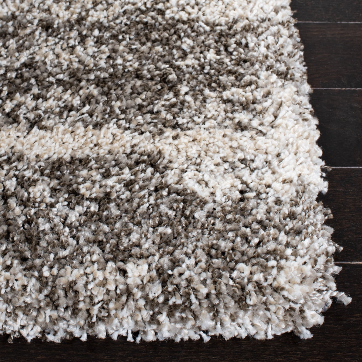 SAFAVIEH Milan Harlow Solid Plush Shag Area Rug, Dark Grey, 3' x 3' Square