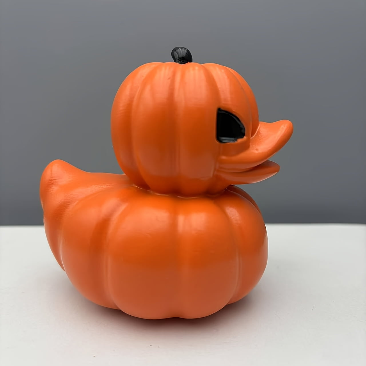 Collectible Figurines.1pc Orange Plastic Pumpkin-Shaped Duck - Classic Jack-o -Lantern Style Halloween Decoration Cute Spooky Tabletop Decor for Home Party Shelf & Mantel - Durable Duckling Gift