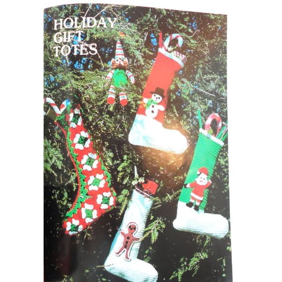 Pre-Owned McCall's Big Book of Christmas Knit and Crochet (Paperback) 0801972523 9780801972522