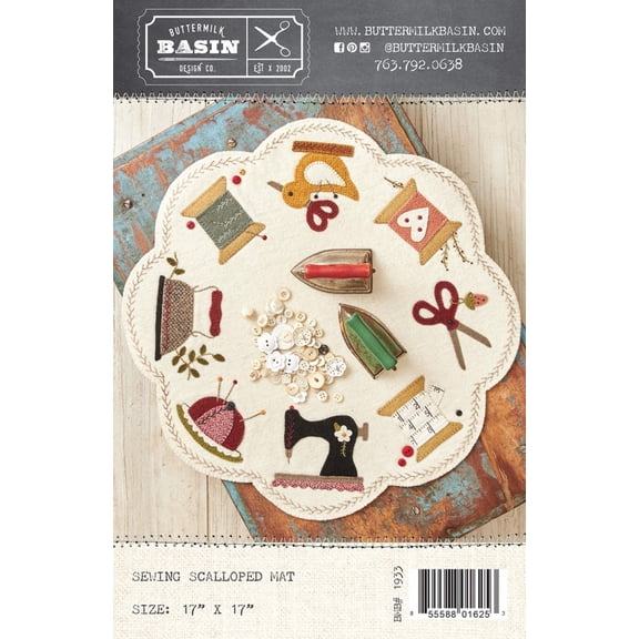 Sewing Scalloped Mat