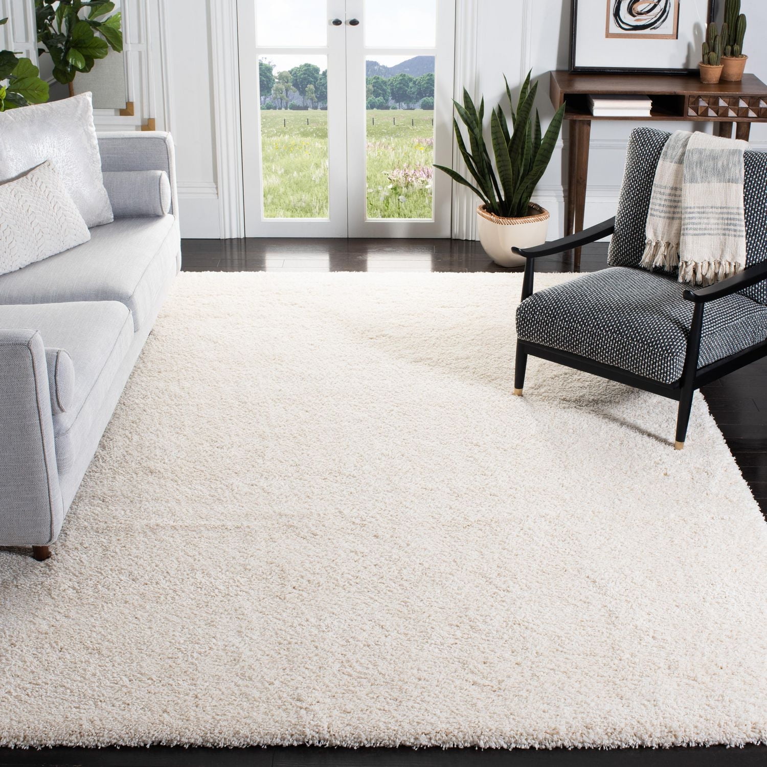 Safavieh California Solid Plush Shag Area Rug