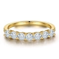 thumbnail image 1 of Anillo MOOSEA Moissanite de 7 piedras chapado en oro amarillo de 18 quilates de 0,7 quilates, 1 of 7