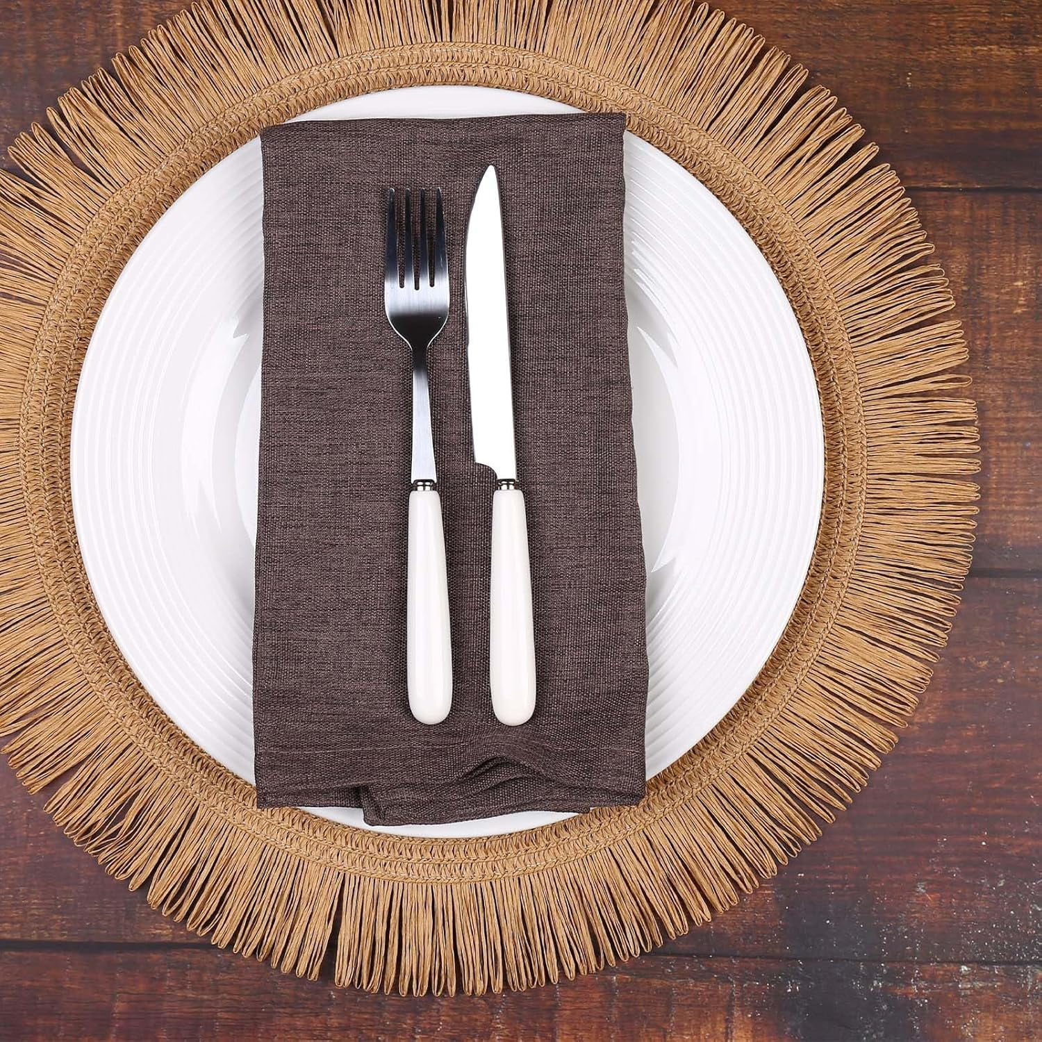 CAILDANL Round Burlap Placemats Set of 12 Jute Rustic Place Mats for Dining Tables Heat Resistant Natural Farmhouse Table Mats Decor for (Brown lace)