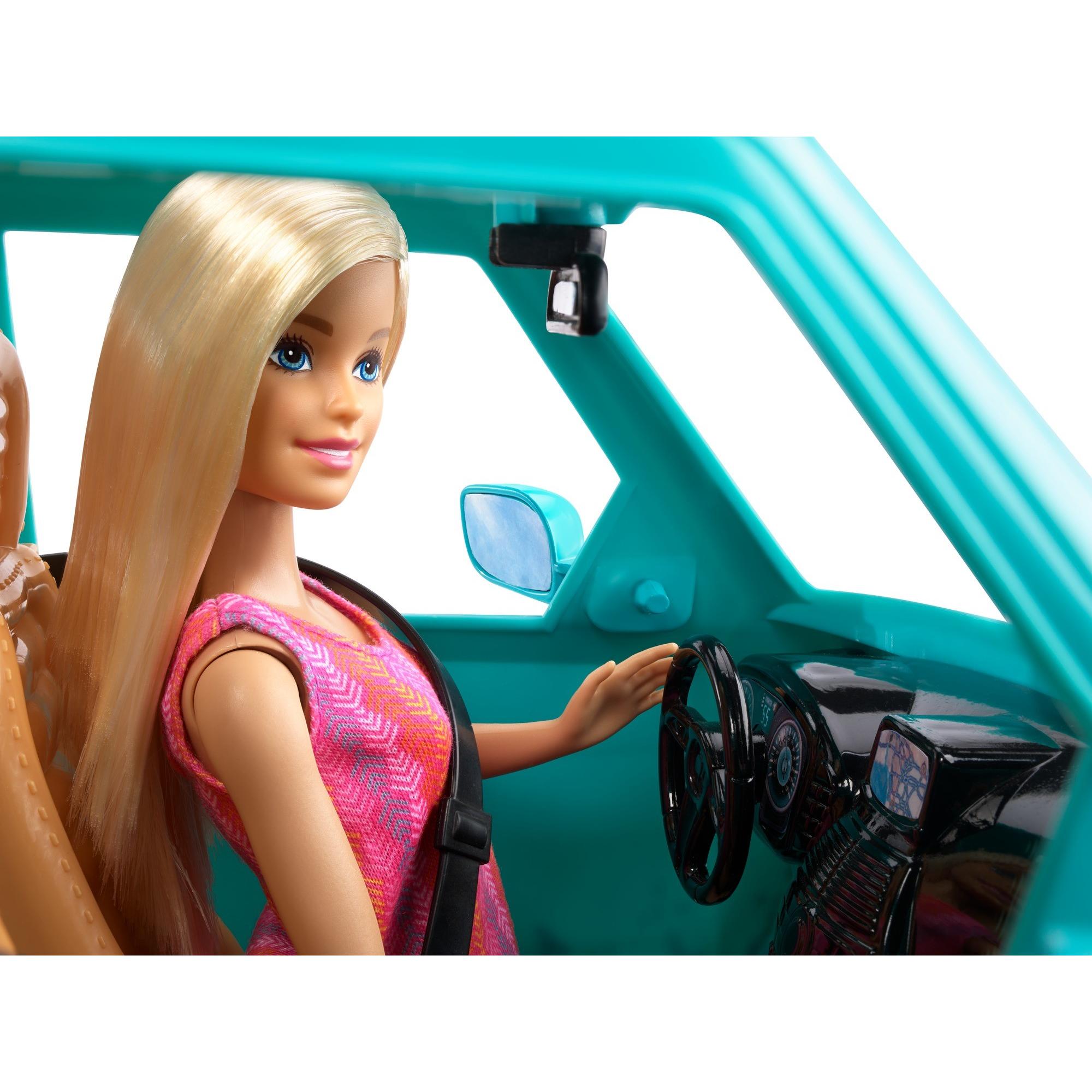 Barbie GHT18 Doll and Vehicle