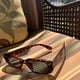 thumbnail image 3 of Gafas de sol rectangulares para mujer Gafas de conducción retro Marco cuadrado estrecho de moda vintage de los años 90 Adepaton HMJM368-2, 3 of 7
