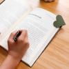

Leather Bookmark Heart-shaped Bookmark Book Page Clip Corner Protective Cover