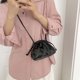 thumbnail image 5 of Bolso de noche para mujer PU plisado de alta capacidad para asistir a banquetes (negro), 5 of 6