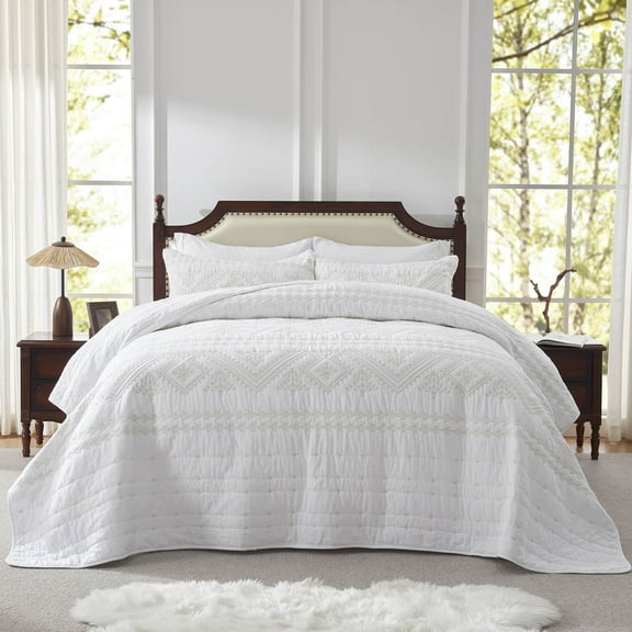 3-Piece Full/Queen Size Quilt Set - White Embroidered Bedspread Coverlet with 2 Pillow Shams, Cotton