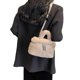 thumbnail image 4 of Bolso Pequeño Tipo Cubo Cruzado Felpa para Mujer Con Viajes, 4 of 9