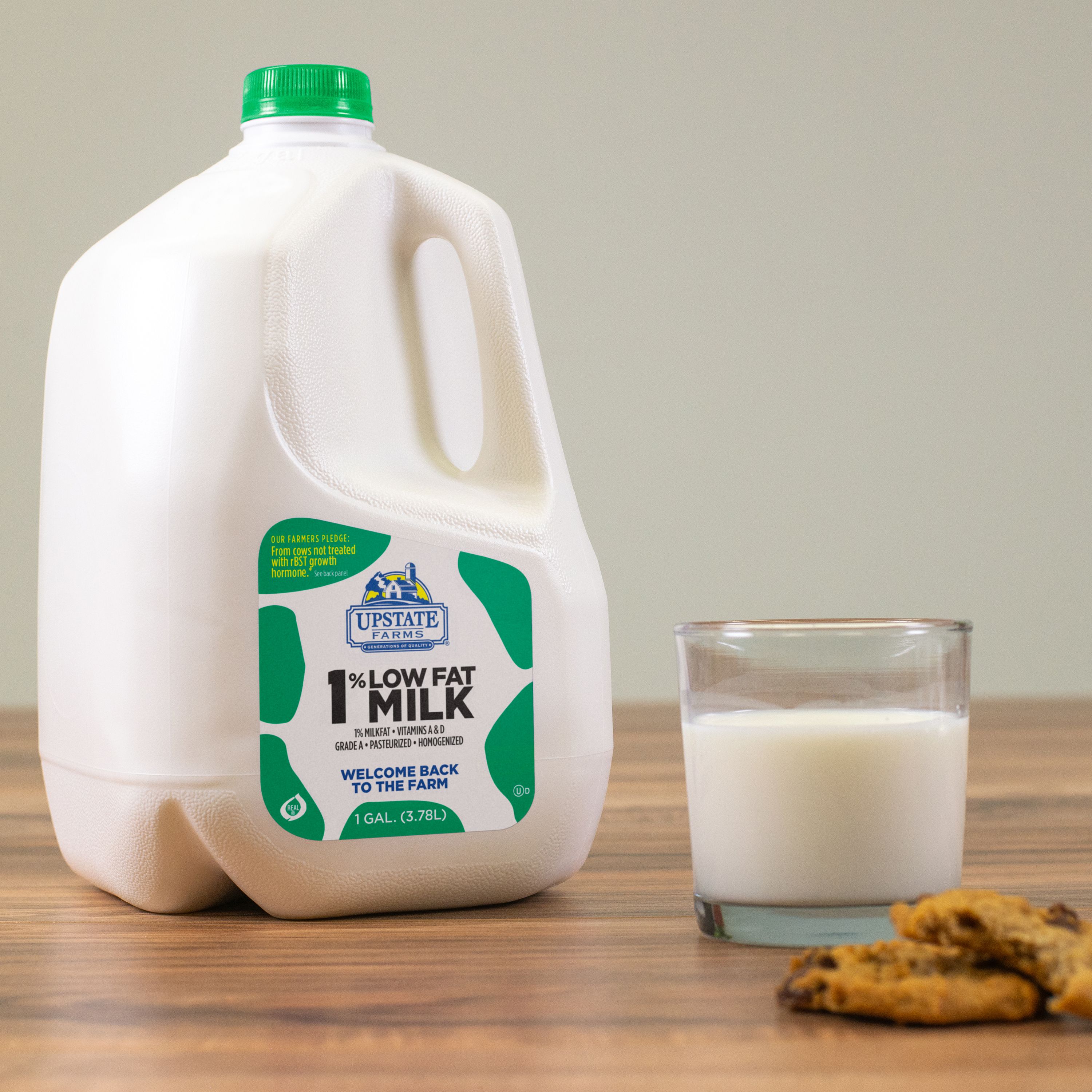 UPSTATE FARMS 1% Low Fat Milk, 128 fl oz