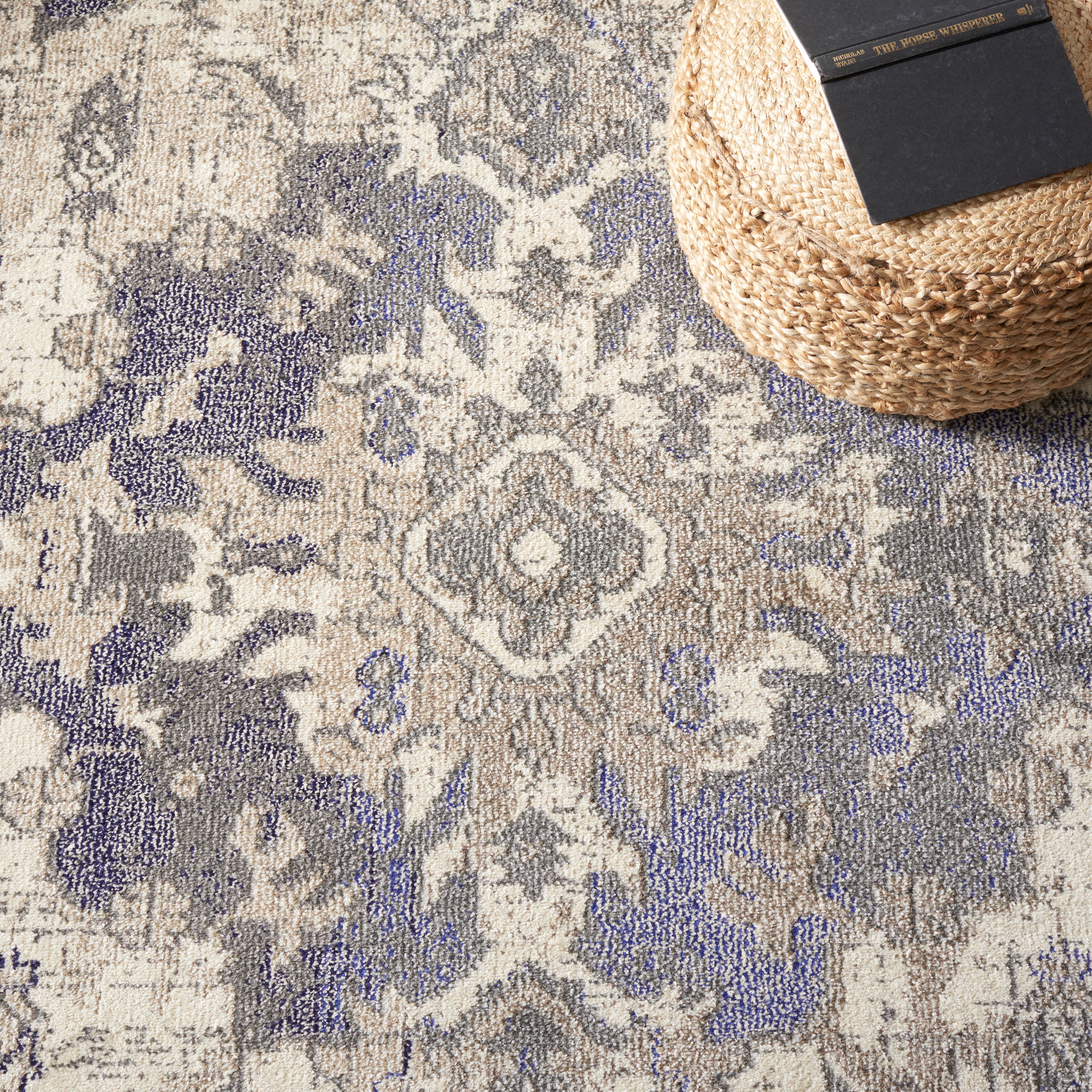 SAFAVIEH Madison Elinor Traditional Distressed Area Rug, Beige/Purple, 5'3" x 7'6"