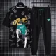 thumbnail image 5 of Conjuntos de pantalones de jogging superiores Ropa deportiva Ropa de hombre Chándal negro Camiseta estampada Trajes deportivos de manga corta para hombre Ajuste regular, 5 of 5
