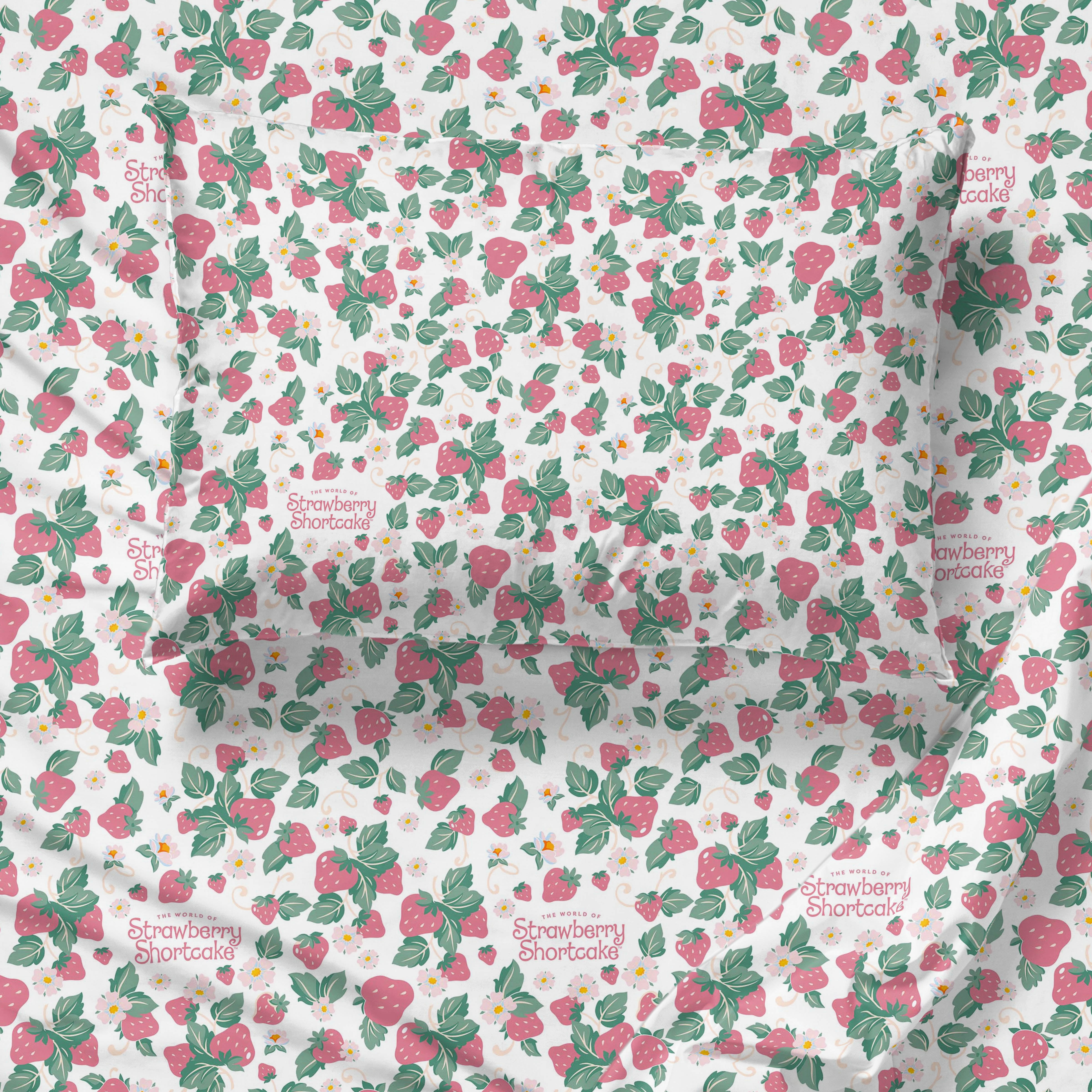 Wildbrain Strawberry Shortcake Berry Meadows 4 Piece Full Size Kids Sheet Set - Soft Kids Bedding