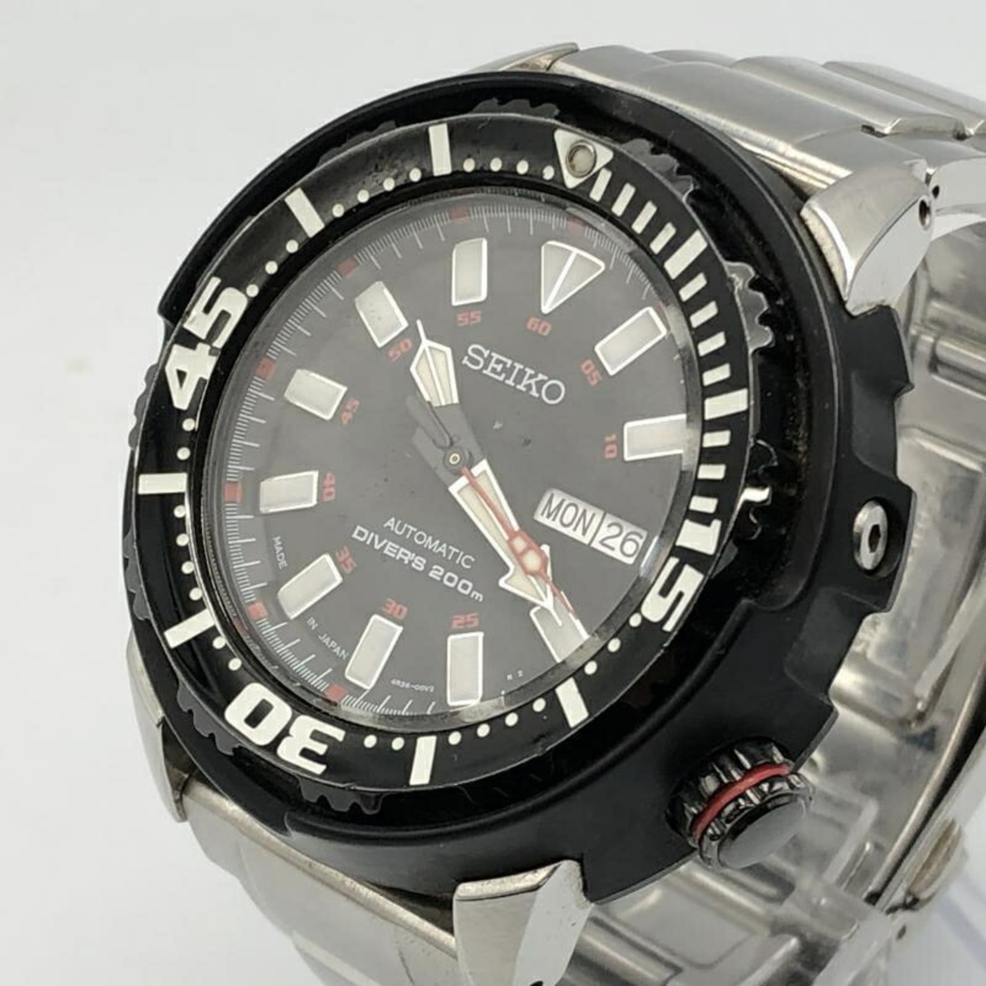 Authenticated Used SEIKO Seiko 4R36-00V0 black watch diver 