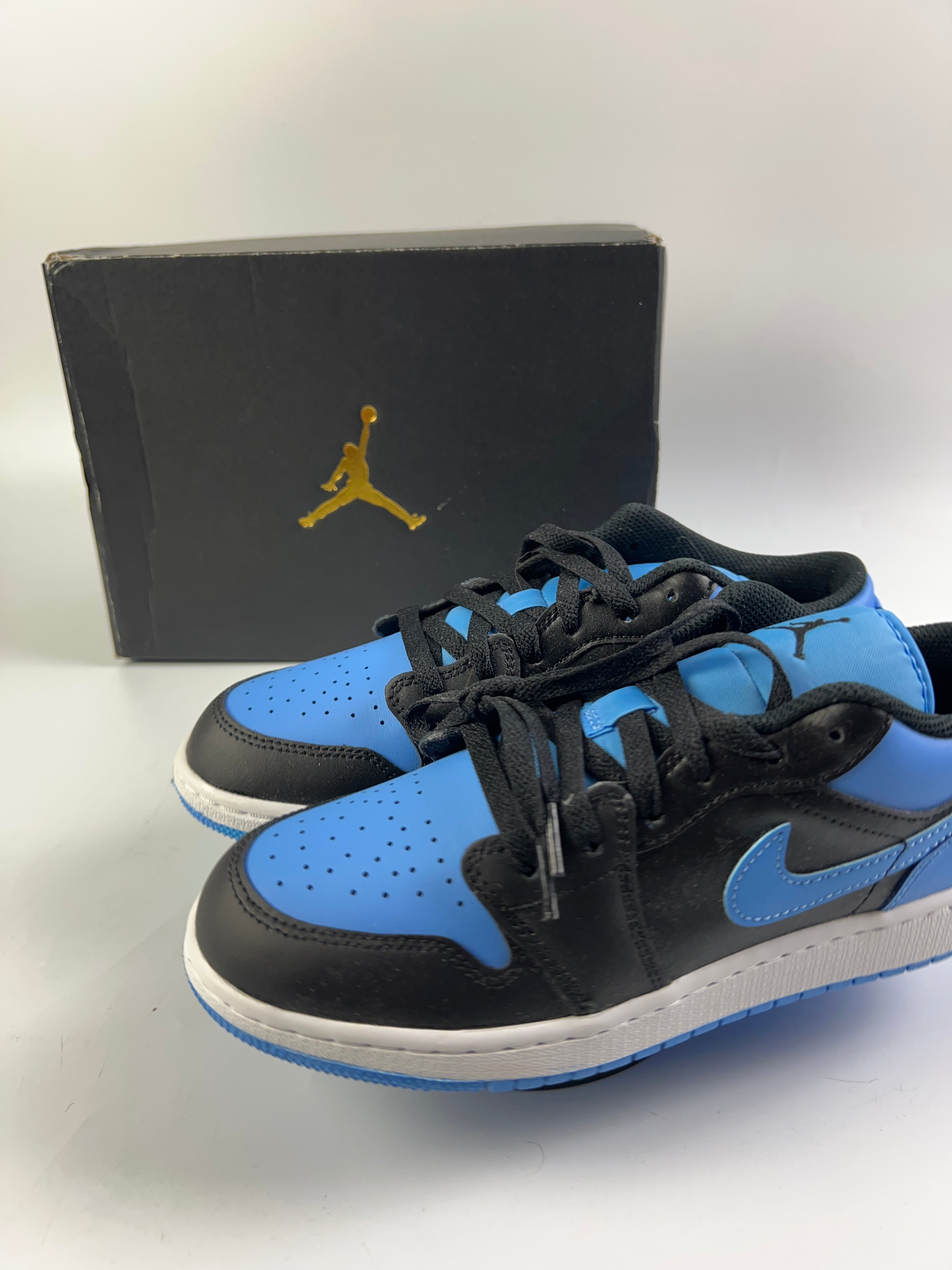6y jordan 1s