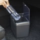 thumbnail image 5 of Fiudx Mini Cubo de Basura para Coche, Diseño Compacto con Tapa y Base Antideslizante, Práctico para Coche y Oficina, Sin Olores y Compacto, Universal para Coches y Suv, Tamaño 20,5 X 16 X 13 Cm., 5 of 6
