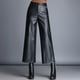 thumbnail image 1 of Pantalones de cuero para mujer, pantalones anchos y recortados de cintura alta, pantalones de cuero PU sueltos de otoño e invierno, estilo coreano, ropa exterior adelgazante de talla grande, 1 of 5
