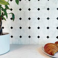 Smart Tiles Peel and Stick Backsplash, 5 Adhesive Tiles, Betera White/Grey/Black, 7.75"x7.75"