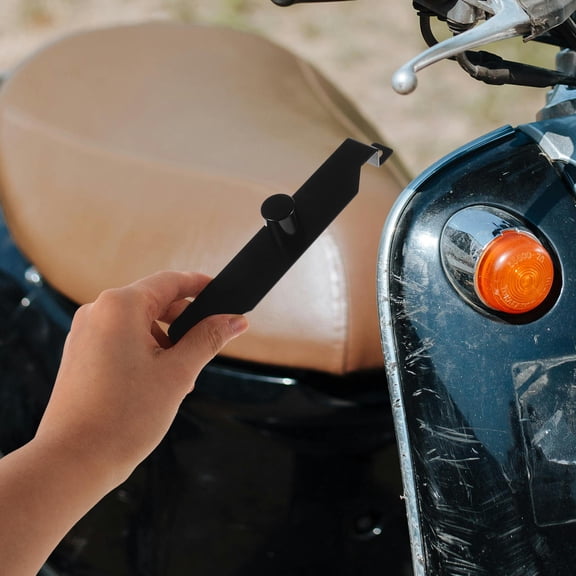 Soimiss Motorcycle Seat Parts Black Metal Bracket with Antivibration for Secure Seat Display and Stability