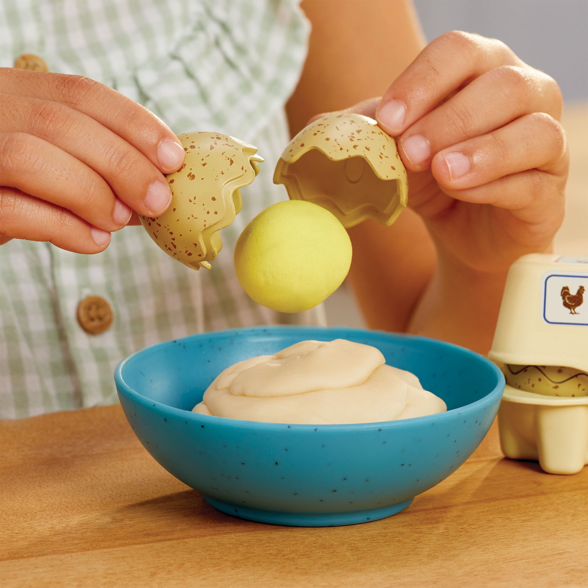 Little Tikes Creative Chefs Italian Restaurant Kit with 33 Accessories, Pretend Play Cooking Set, for Boys and Girls Ages 3+ Years