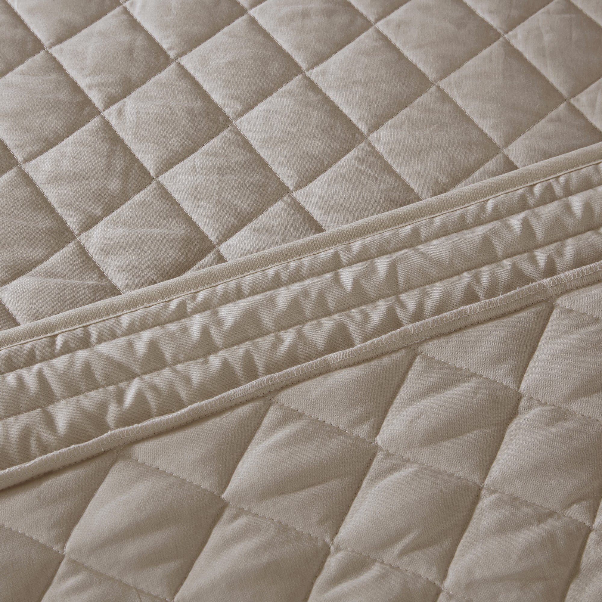Madison Park King Breanna 4-Piece Cotton Reversible Tailored Bedspread Set, Khaki
