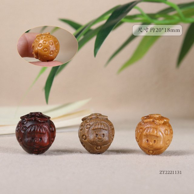 Cute cartoon sandalwood handmade DIY accessories, bracelets, pendants, phone keychains, and other decorative items.