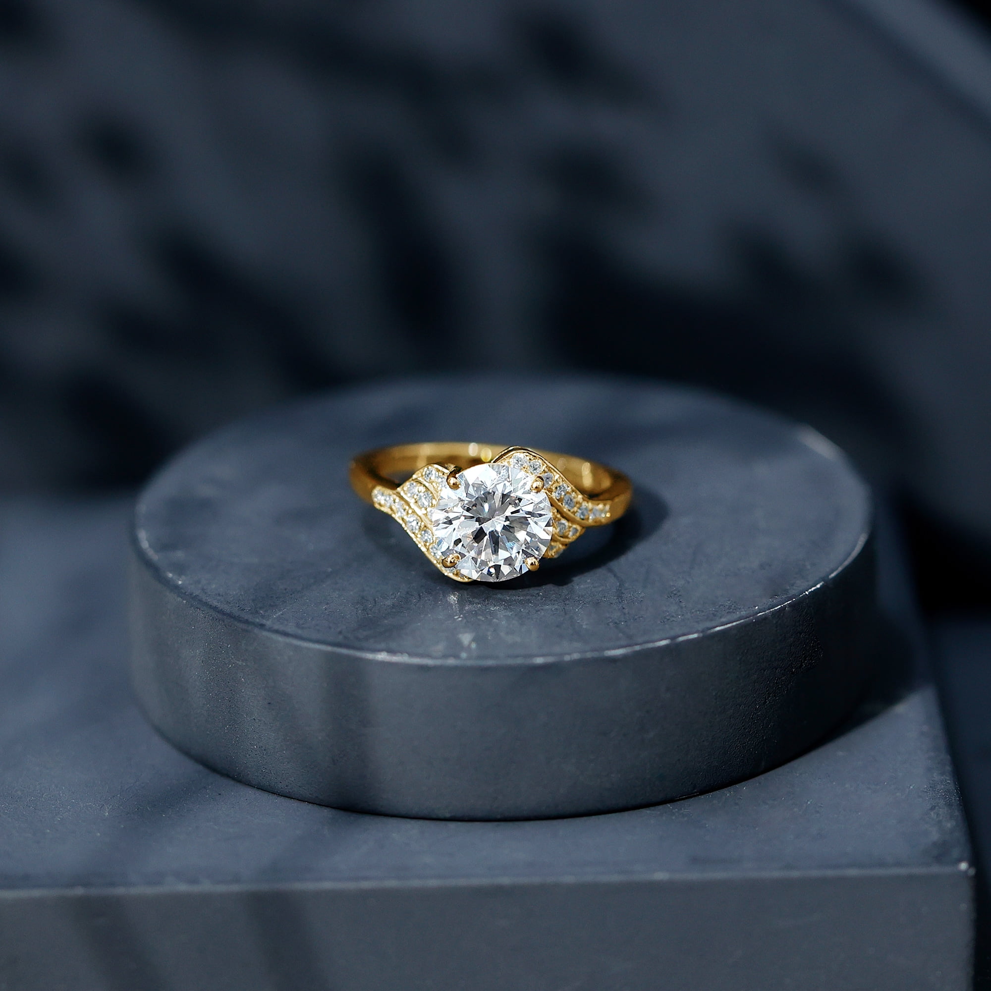 Rosec Jewels Lab Created Diamond Engagement Ring 2 Carat (EF-VS Certified) - Designer Ring for Women, 10K Yellow Gold, US 12.00