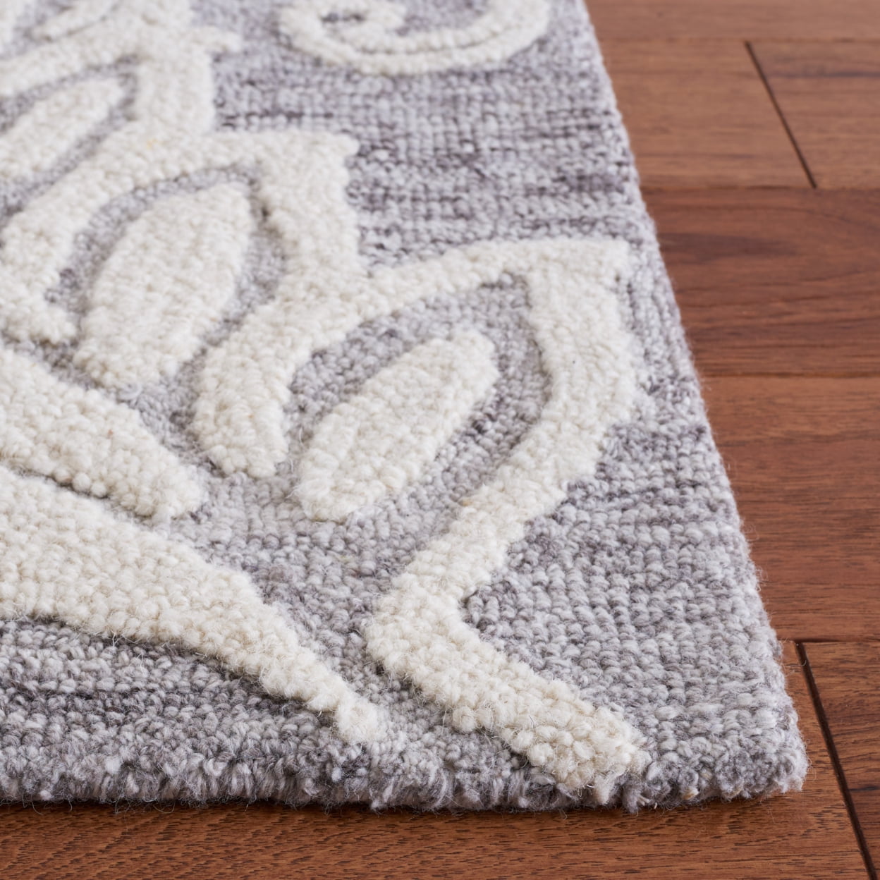 SAFAVIEH Jardin Isidor Floral Area Rug, Gray/Ivory, 6' x 9'