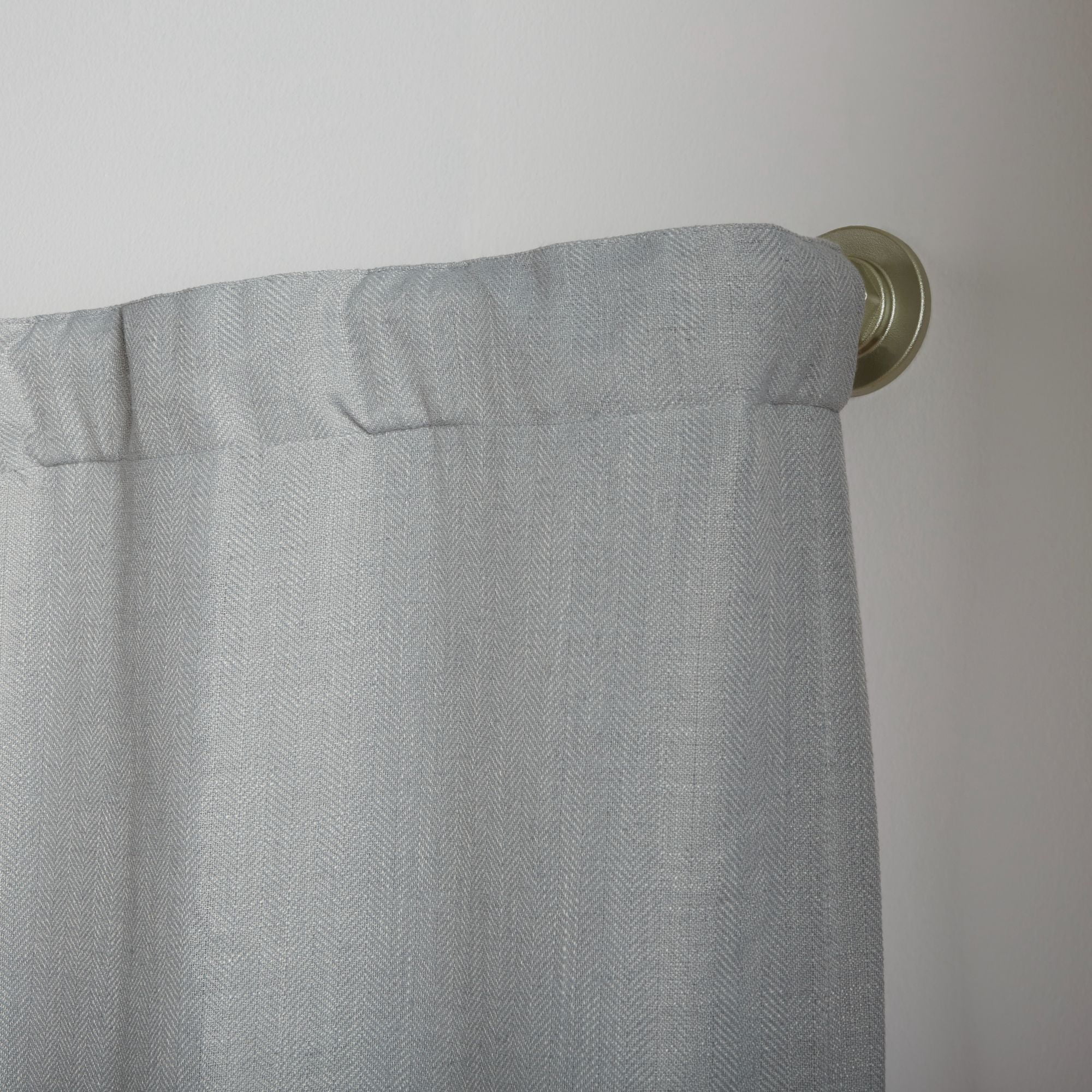 Exclusive Home Hyde Wrap Around Curtain Rod, Matte Silver, Adjustable 36"-72"
