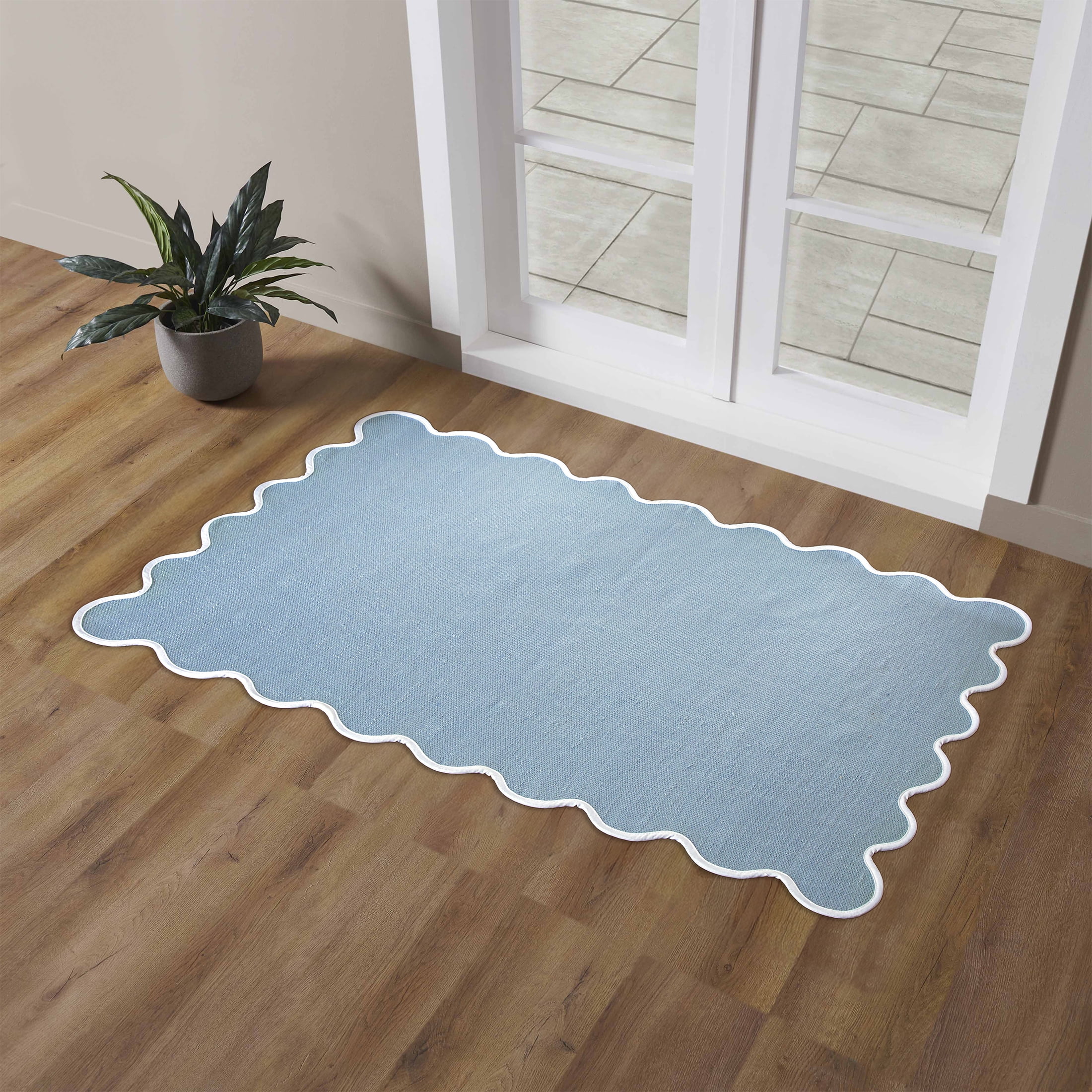 My Texas House Blue Scallop Indoor/Outdoor Layering Rug, 38" x 58"