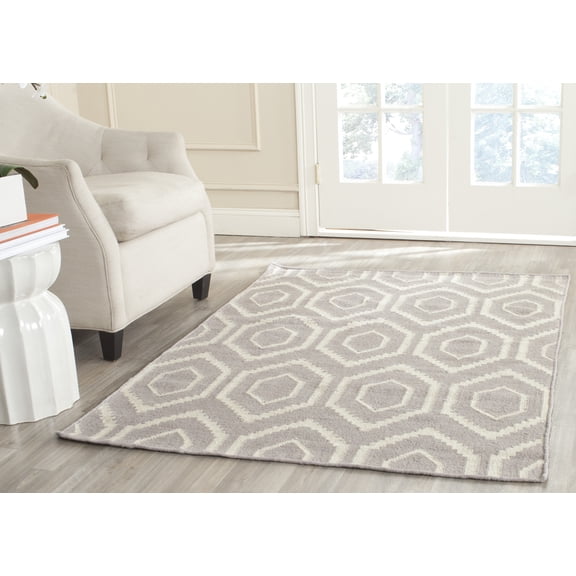 Safavieh Dhurries Bianca Geometric Area Rug, Gray/Ivory, 4' x 6'