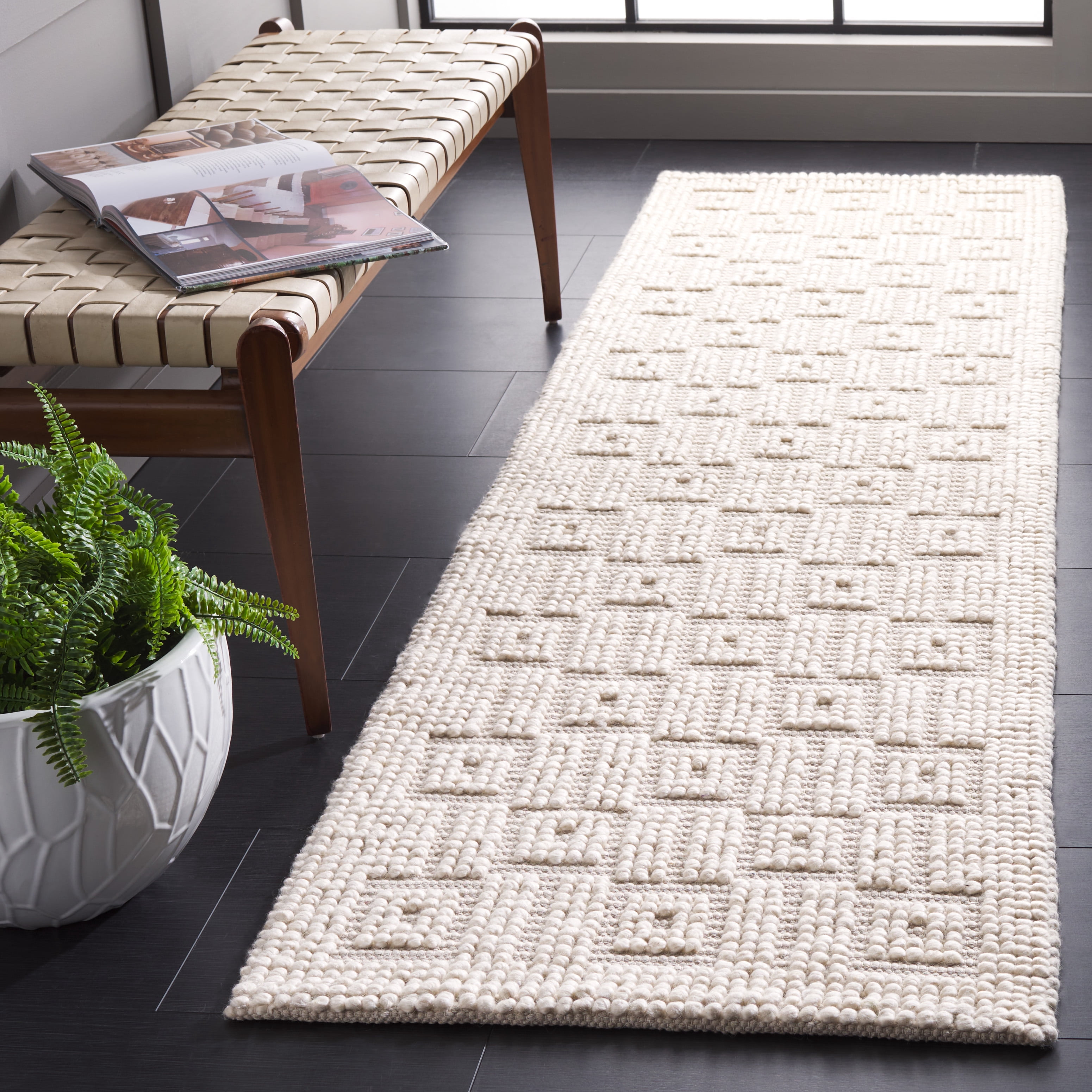 SAFAVIEH Natura Leslie Geometric Runner Rug, Ivory, 2'3" x 8'