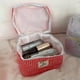 thumbnail image 2 of Bolsa de maquillaje a cuadros de 3 piezas, bolsa de maquillaje de viaje de gran capacidad para mujeres y niñas, 2 of 9